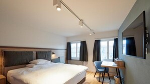 Standard Double Room | Hypo-allergenic bedding available, down comforters, minibar