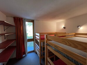 1 bedroom