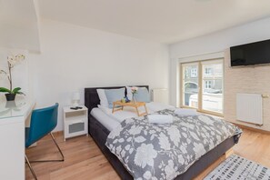 1 bedroom, bed sheets - Ogarna Apartment Old Town Gdańsk (Gdansk)