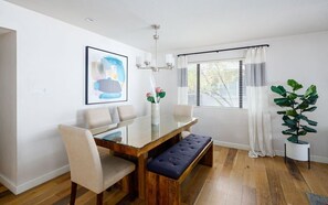 Dining - Cascade-Pool&Fire Pit-In Old Town Scottsdale (Scottsdale)