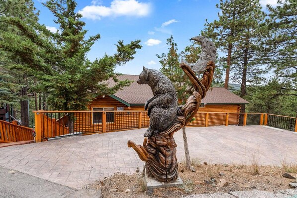Cabin, 3 Bedrooms | Exterior - Moon Bear Lodge (Big Bear City)