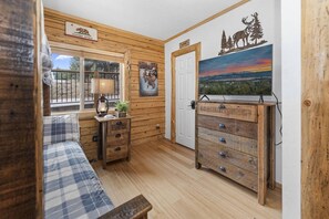 Cabin, 3 Bedrooms | 3 bedrooms - Moon Bear Lodge (Big Bear City)