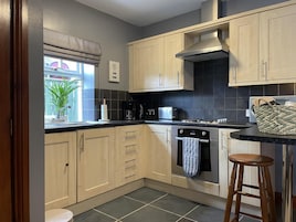 Apartment | Private kitchen | Fridge, microwave, oven, stovetop