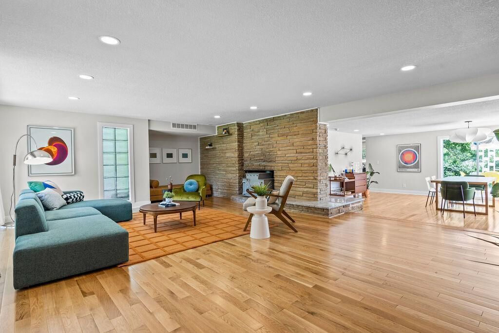 The Cherry On Top - Perfectly located remodeled home on 1 acre!