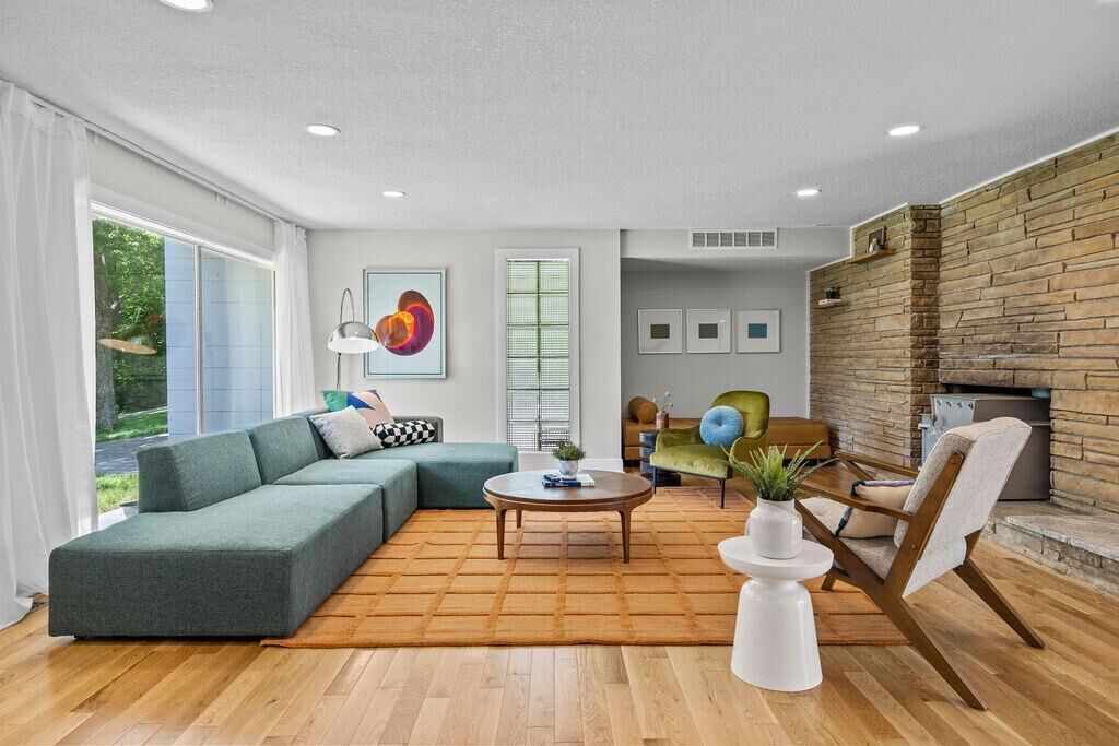 The Cherry On Top - Perfectly located remodeled home on 1 acre!