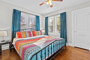 2 bedrooms, desk, iron/ironing board, free WiFi