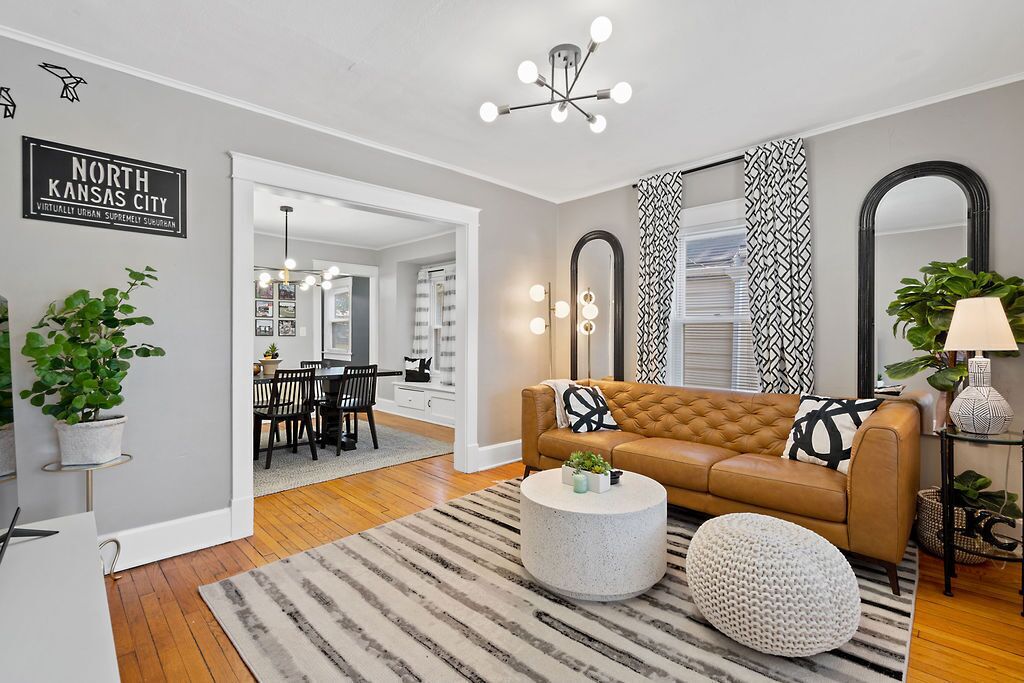 Adorable Pet Friendly & Walkable NKC Spotlight!