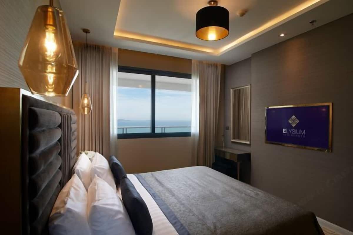 1 bedroom, minibar, in-room safe, individually furnished
