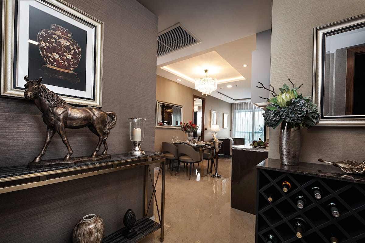 2 bedroom apartment, sea view | 1 bedroom, minibar, in-room safe, individually furnished