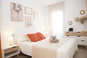 3 bedrooms, iron/ironing board, travel crib, free WiFi