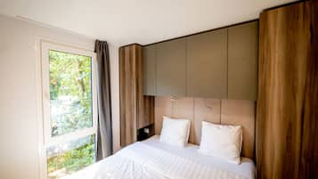 Luxury Bungalow | 2 bedrooms, premium bedding, down duvets, laptop workspace