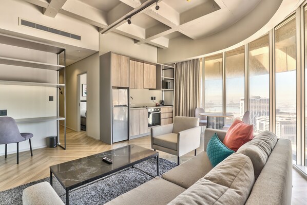 Apartment, 1 Bedroom | Desk, soundproofing, iron/ironing board, free WiFi - Wink One Thibault (Cape Town)