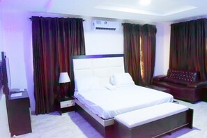 9 Schlafzimmer, WLAN