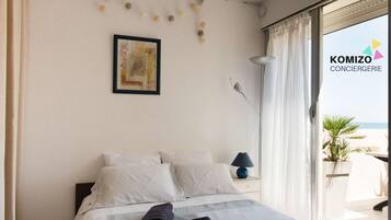 2 slaapkamers, een bureau, wifi, beddengoed