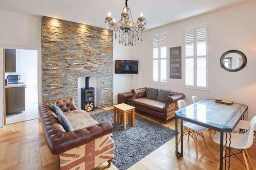 Host & Stay | Boutique Balcony