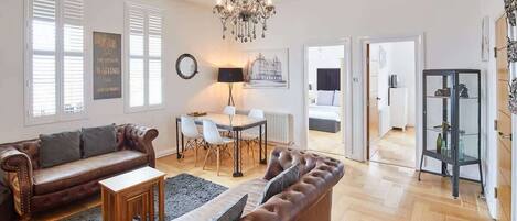 Flat-screen TV, fireplace, offices