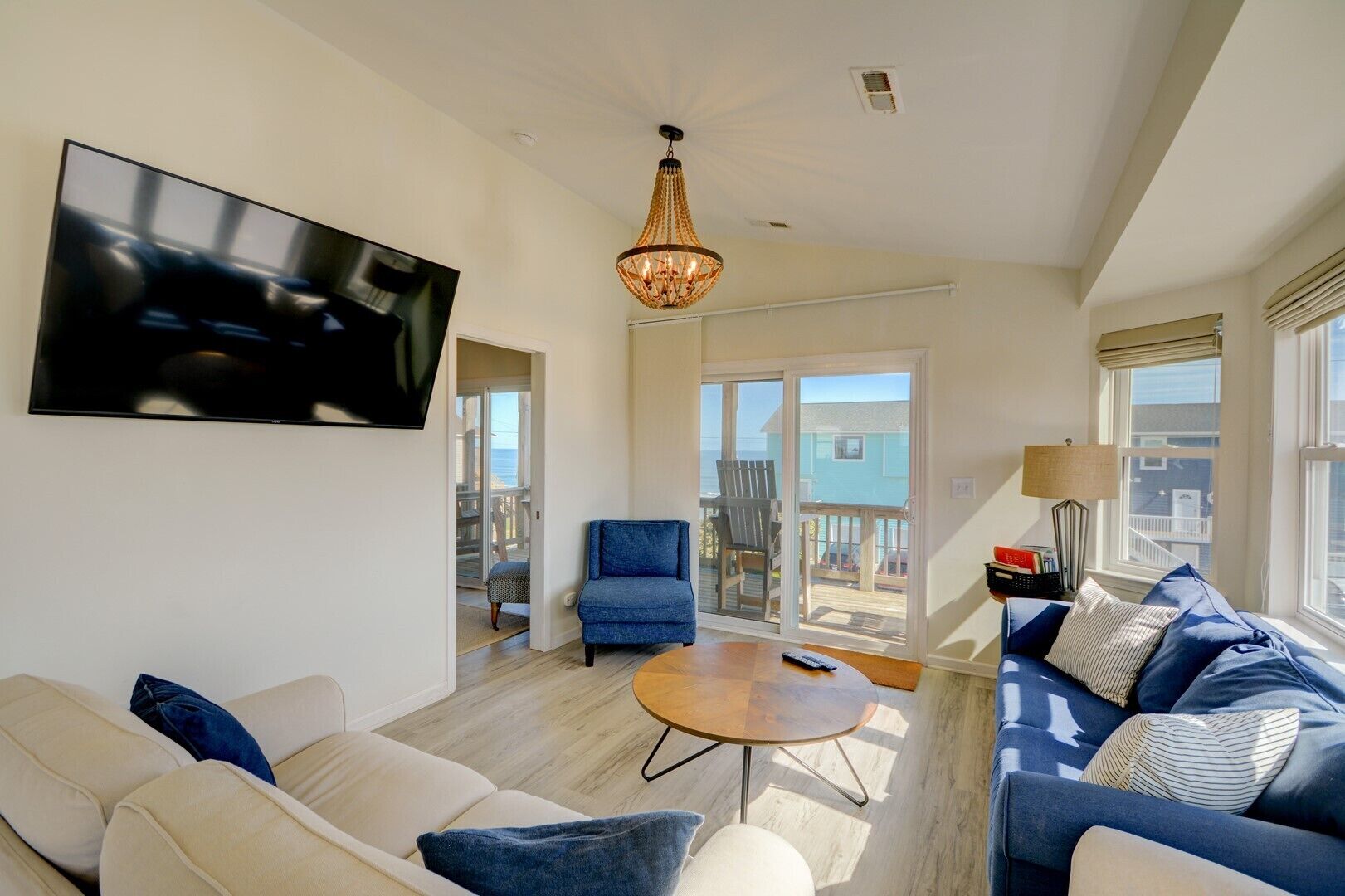 4 Bedroom 2nd Row Surf City Home w/ Ocean views near Beach Access