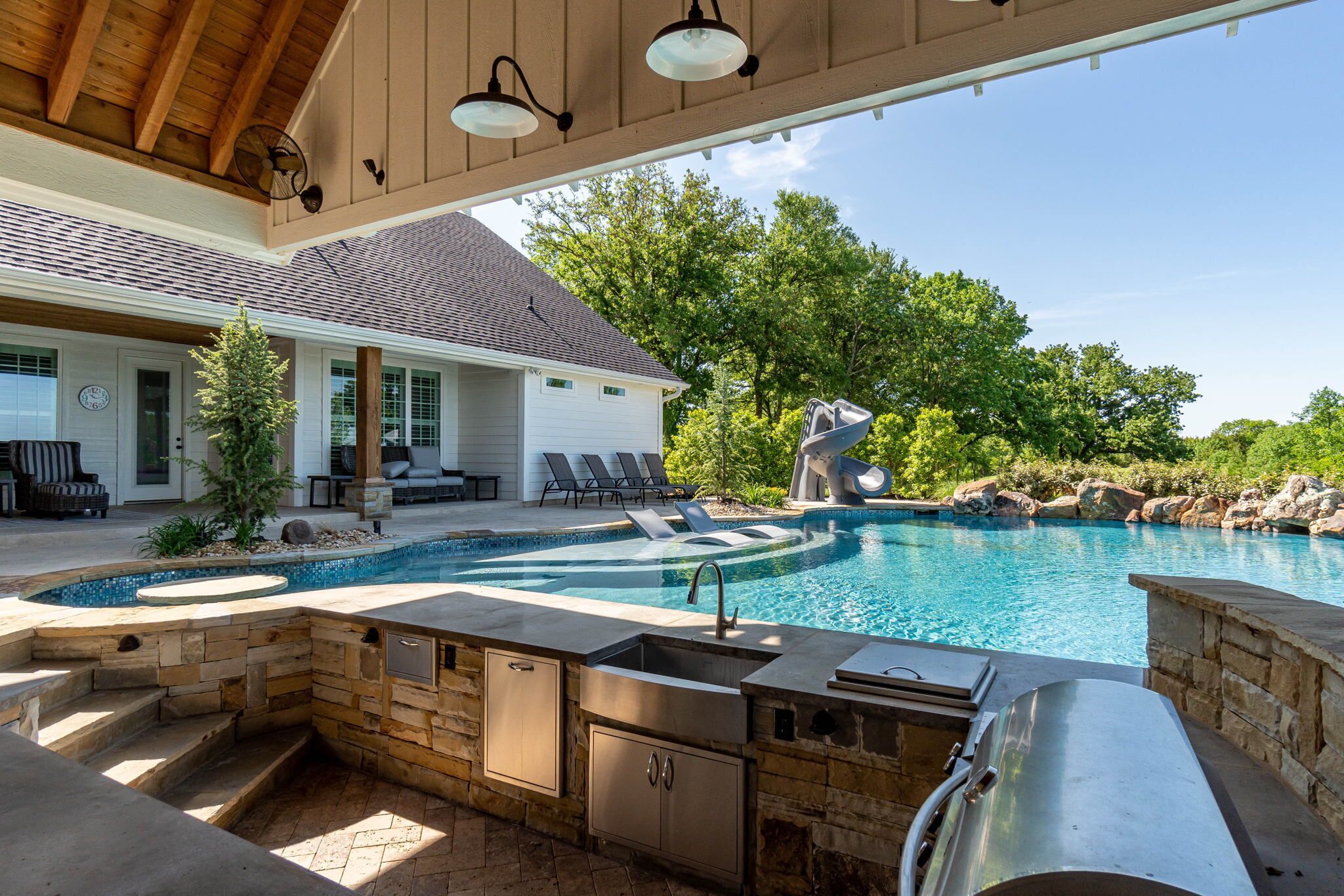 Hot Tub Pool 5Bdrm Sleeps 12 Texoma Luxury