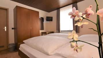 Standard-Doppelzimmer, eigenes Bad, Stadtblick