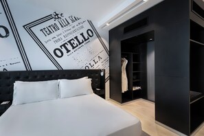 Deluxe Room, 1 King Bed (King) | In-room safe, desk, laptop workspace, blackout curtains - Verdi Gzira Promenade (Gzira)