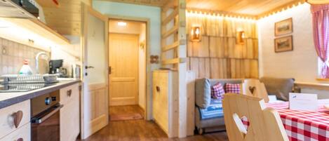 Køleskab, mikrobølgeovn, ovn, opvaskemaskine