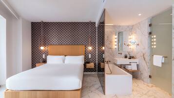 1 bedroom, premium bedding, down duvets, minibar