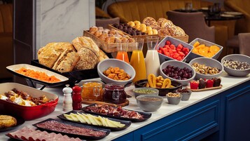 Daily continental breakfast for a fee