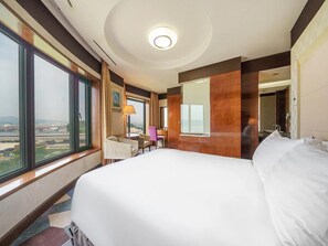 Standard Double Room | Desk, blackout curtains, iron/ironing board, free WiFi - Niagara Hotel (Seoul)