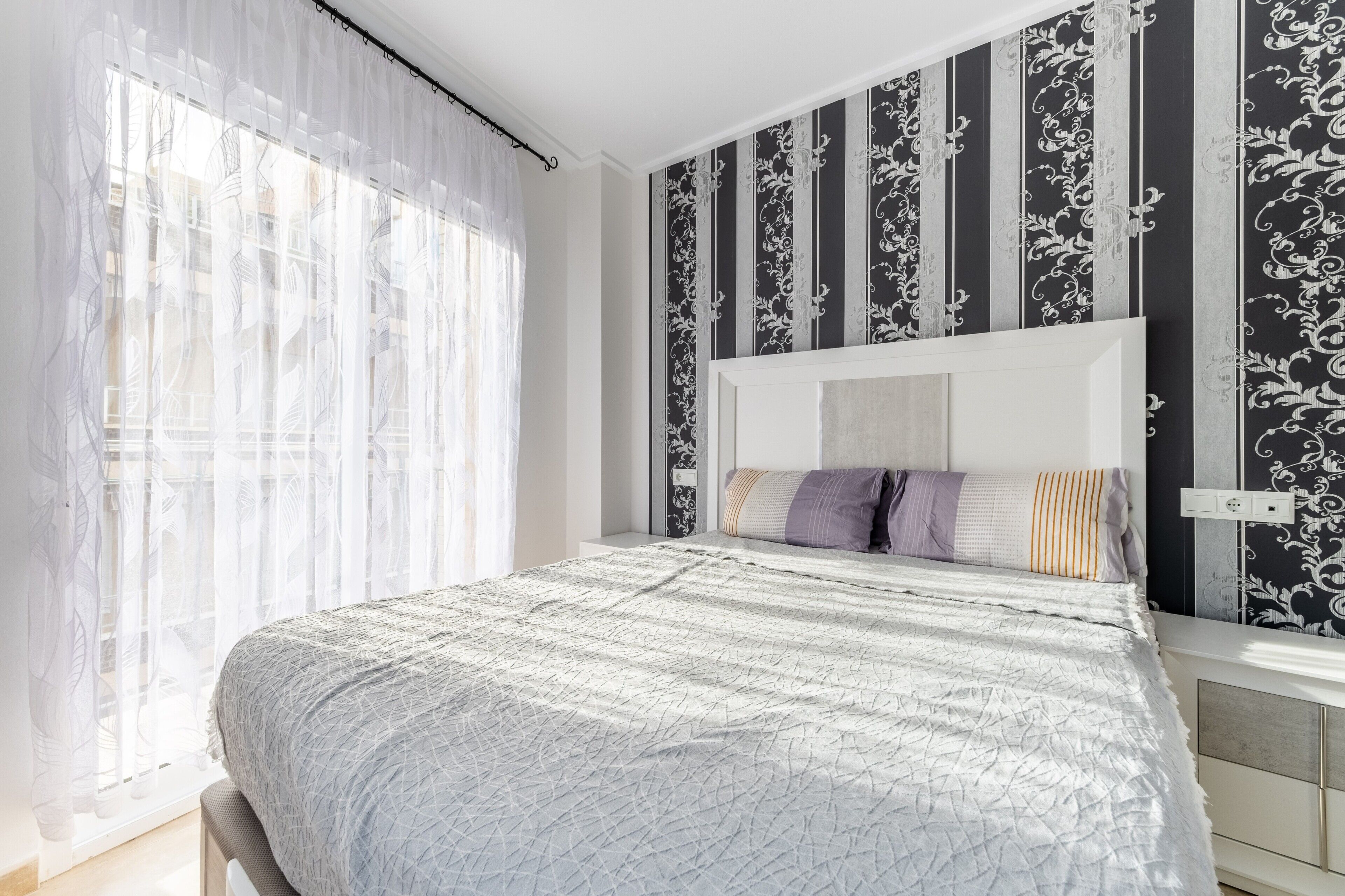 2 habitaciones, tabla de planchar con plancha y wifi gratis 