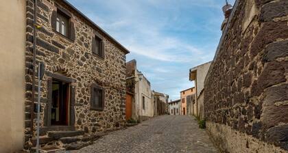 Casa de vacaciones "Antica dimora" con jardín y aire acondicionado