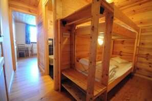 14 Schlafzimmer, Schreibtisch, Bügeleisen/Bügelbrett, kostenloses WLAN