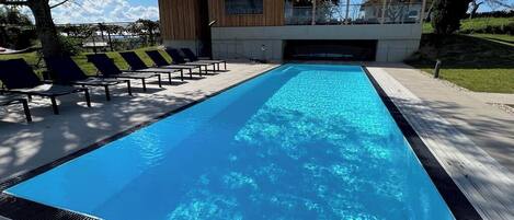 Outdoor pool, a heated pool