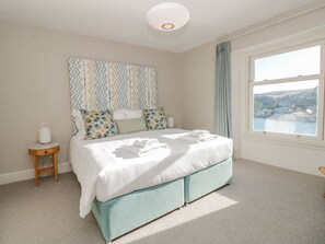 2 phòng ngủ, trang trí khác biệt