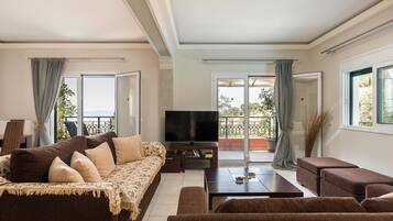 60-inch Smart TV with satellite channels, TV, Netflix