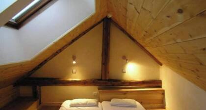 200m2 comfortable lodge - max 16 pers.
