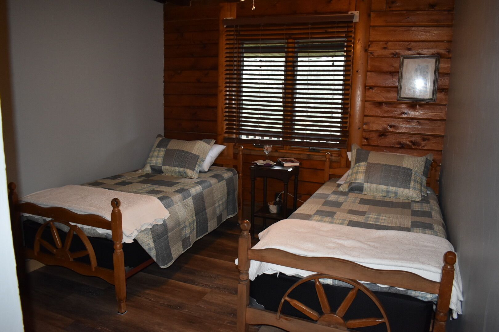 Spacious log cabin overlooking our little town