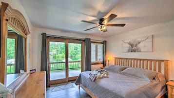 2 bedrooms, iron/ironing board, internet, bed sheets