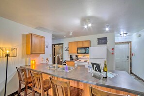 Fridge, microwave, stovetop, dishwasher - Waterfront Crivitz Property w/ Lake Access! (Crivitz)