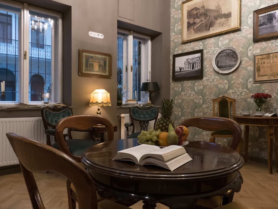 Sala de estar en el lobby