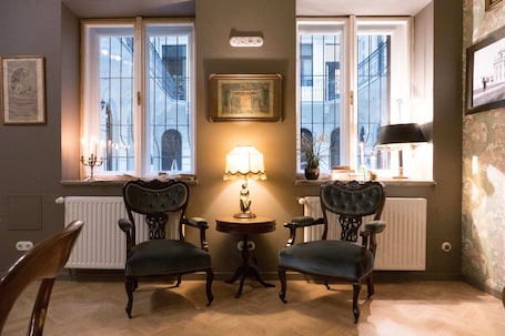 Sala de estar en el lobby