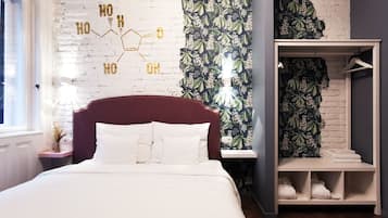 Klassieke tweepersoonskamer | Individueel gedecoreerd, individueel gemeubileerd, gratis wifi