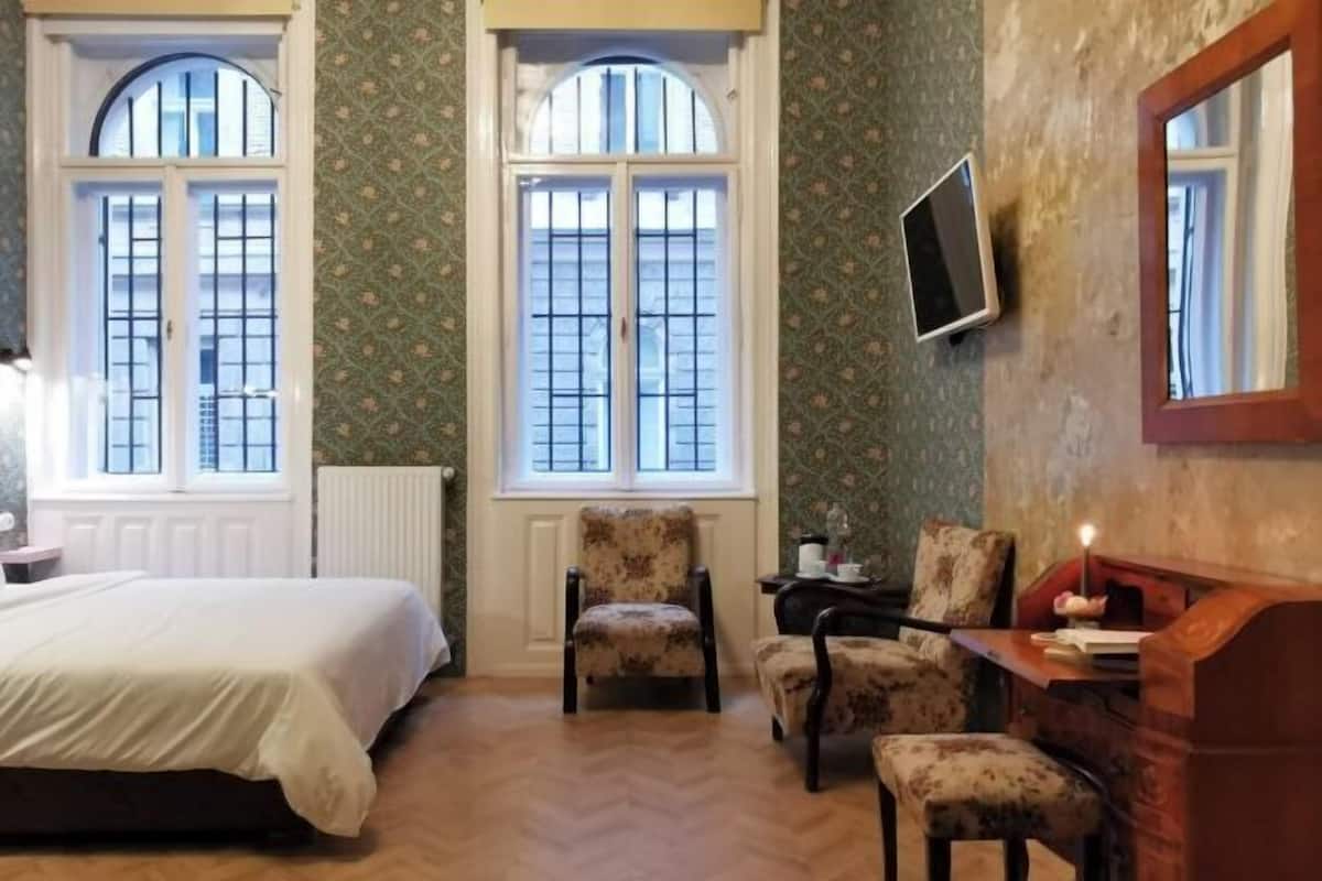 Decoración personalizada, muebles diferentes y wifi gratis