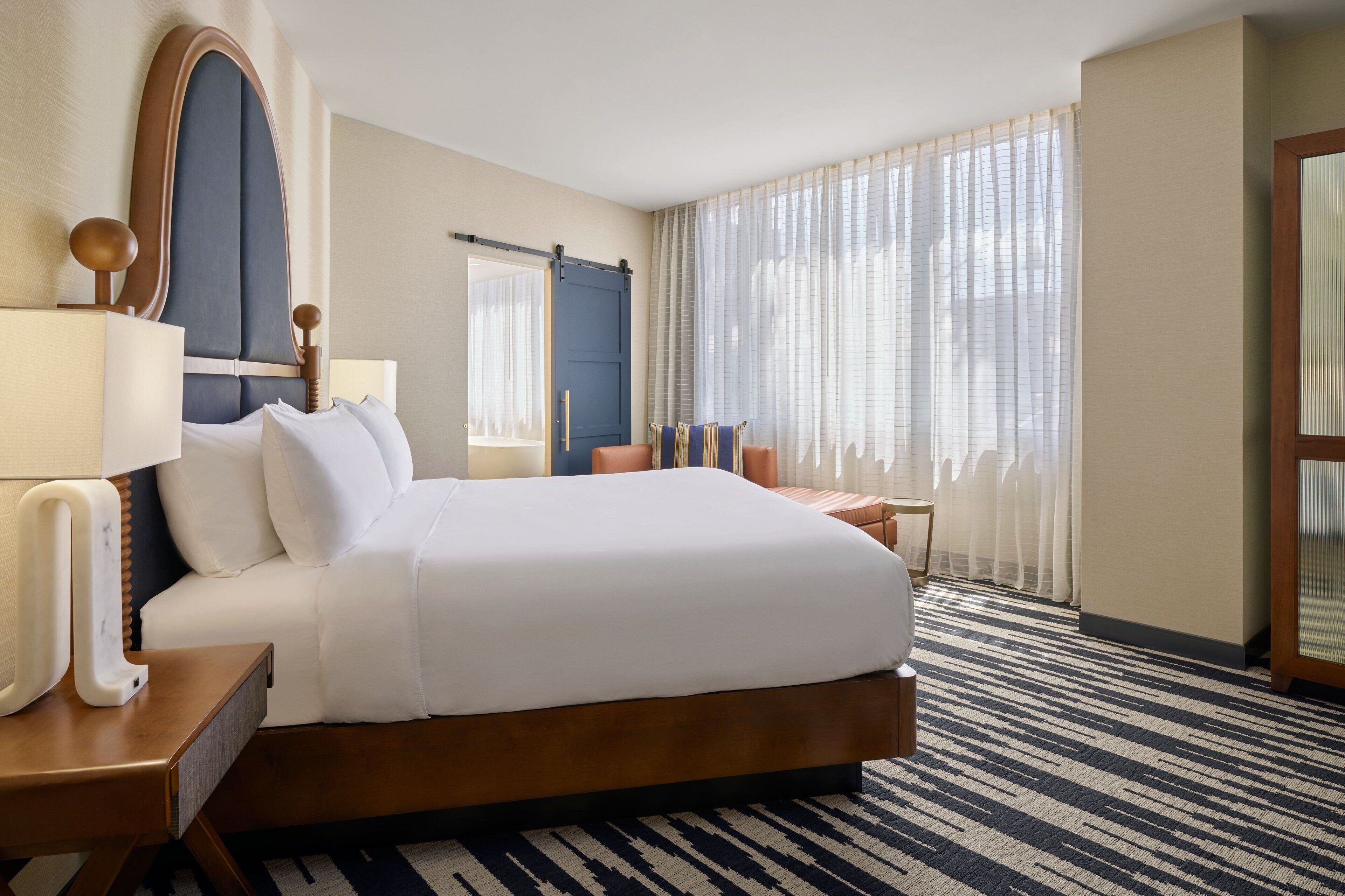 Presidential Suite, 1 Bedroom | In-room safe, desk, laptop workspace, blackout drapes