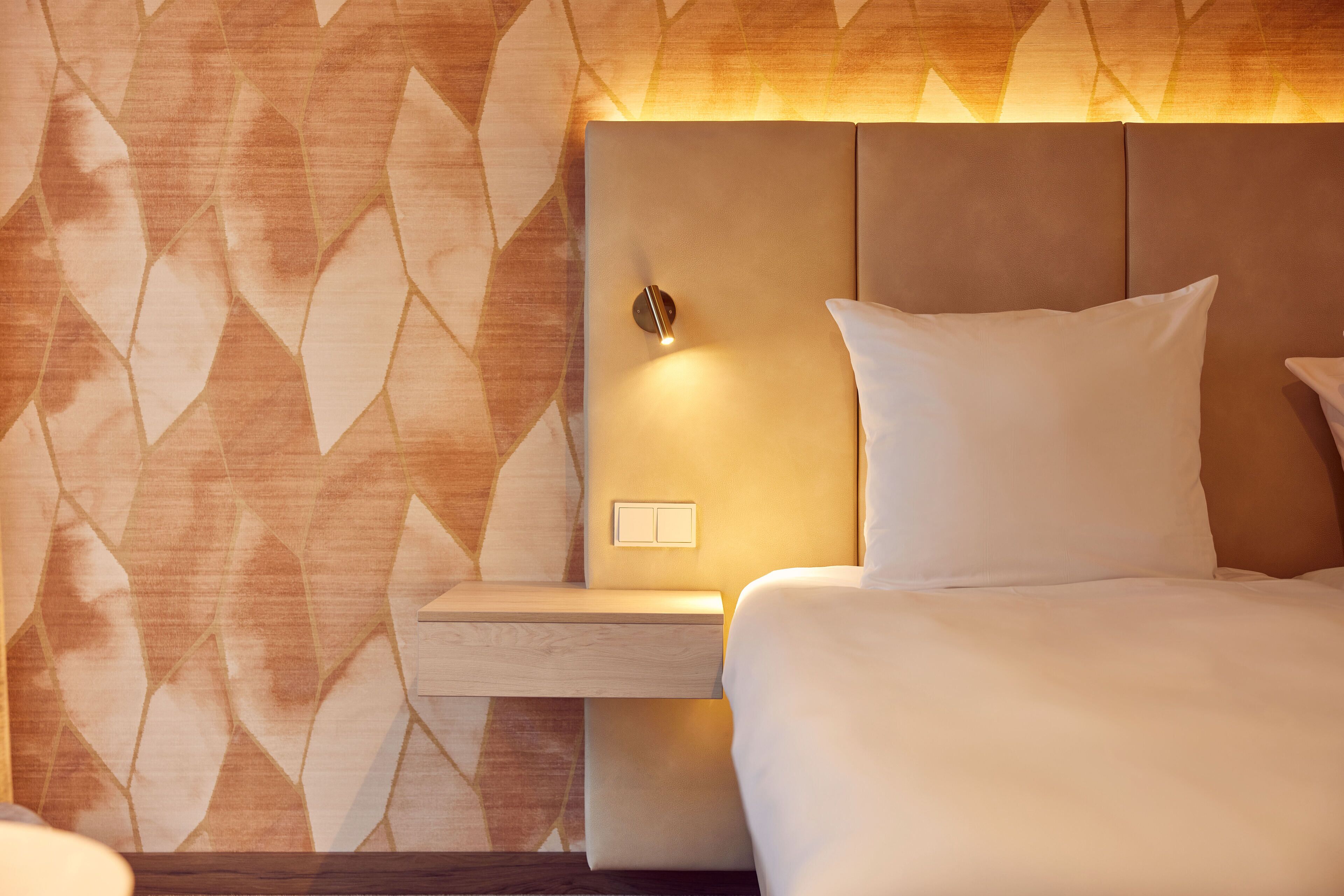 Hypo-allergenic bedding, minibar, in-room safe, desk