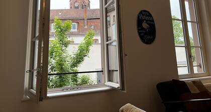 â€ïžïžHistoric building â€ïžïž Downtown â€ïžïž Private Terrasse