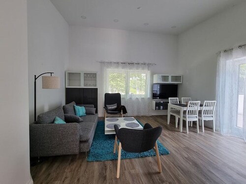 "Achterwasser" - Moderne Ferienwohnung in Varel