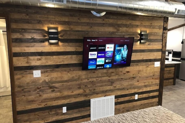 Smart 4k Roku TV