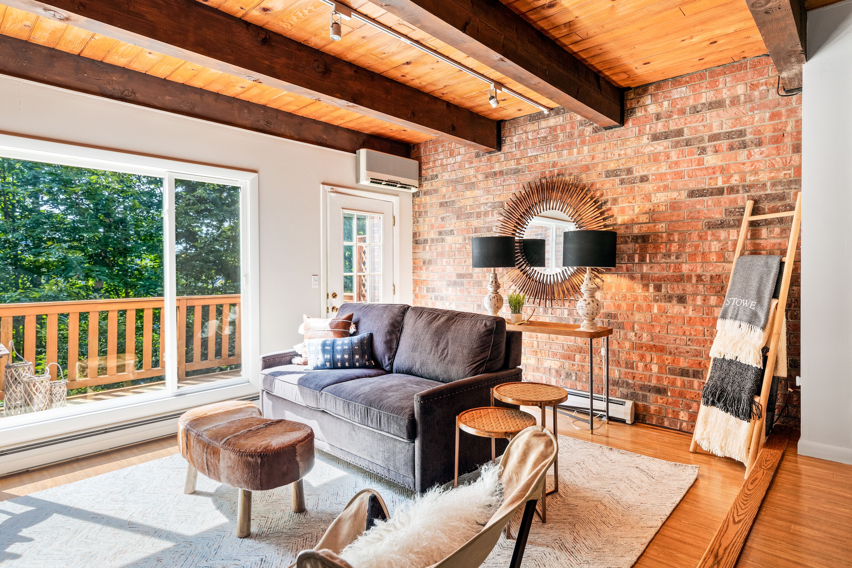 Luxury Stowe ski condo!