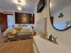 2 bedrooms, travel crib, free WiFi, bed sheets - Apartamento Superior (Pido)