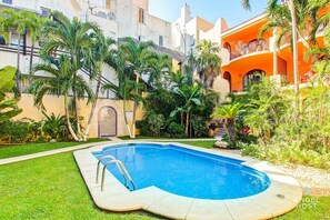 Outdoor pool - Central Condo with Terrace & Pool, Steps to Beach (Playa del Carmen)